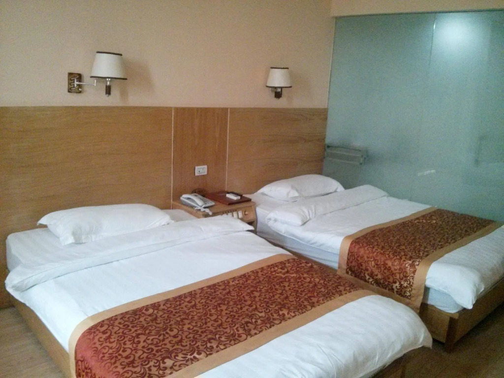 Liang Guang Business Hotel- Guilin