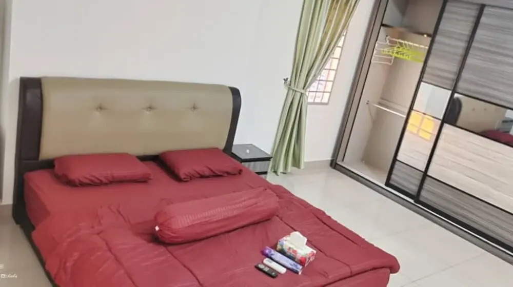 OYO 90483 Vraj's Homestay