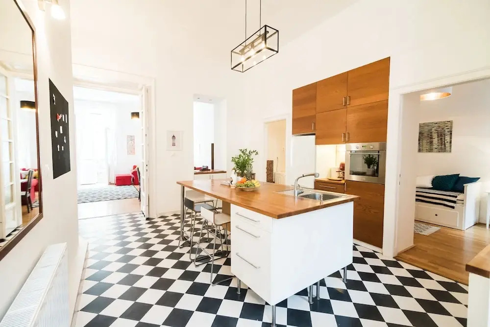 Real Apartments Anker II