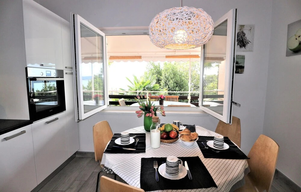 Awesome Home in Matulji With Wifi, Outdoor Swimming Pool and 3 Bedrooms