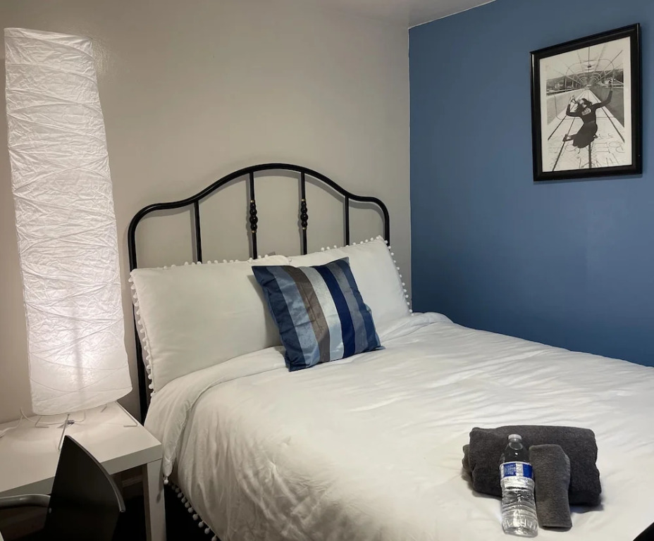 B-Loves Guest House