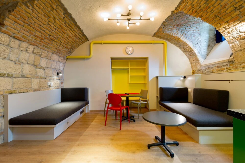 Dice Apartments