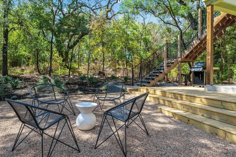 Urban Cowboy Villas - Heart of 704