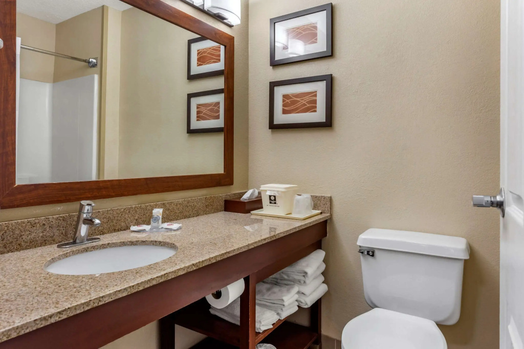 Comfort Inn Gurnee near Six Flags