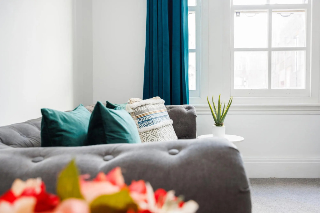 London Bridge 2 bed Apartment Borough Market