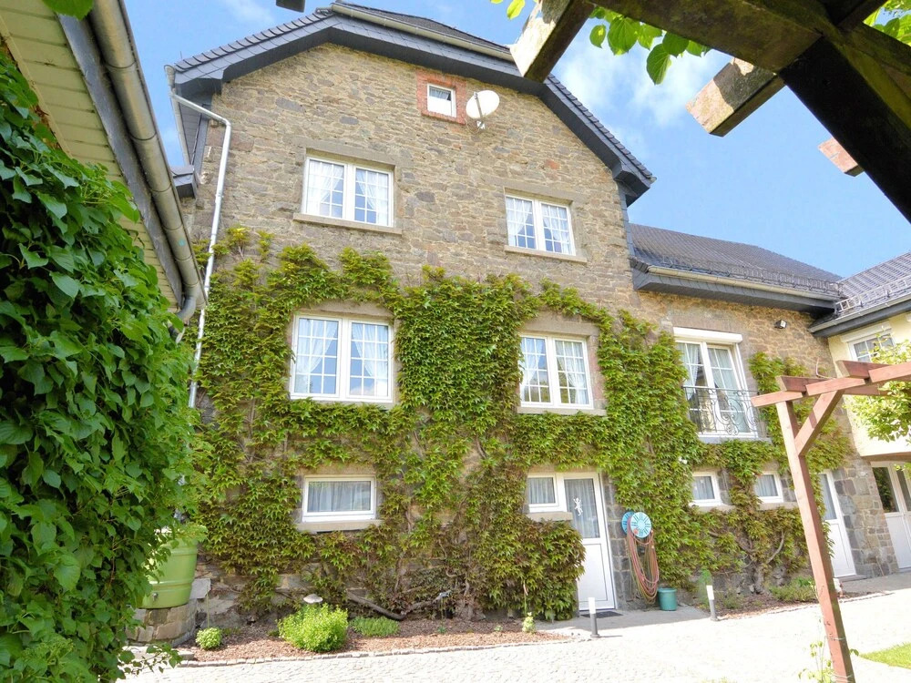Cosy House With Beautiful Terrace Very Large and Nicely Laid-out Garden and Wifi