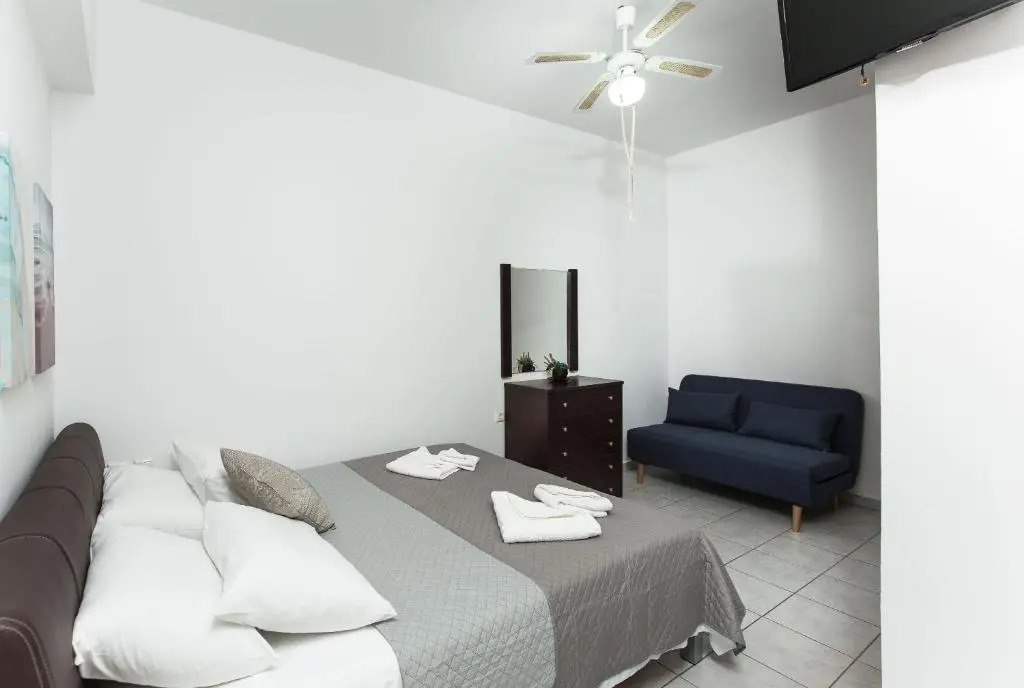 En Plo Beachfront Rooms