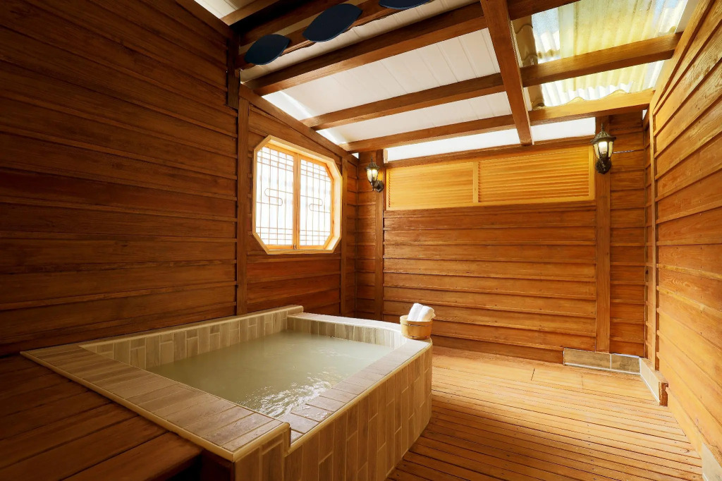 Gorgeous Hot Spring Resort
