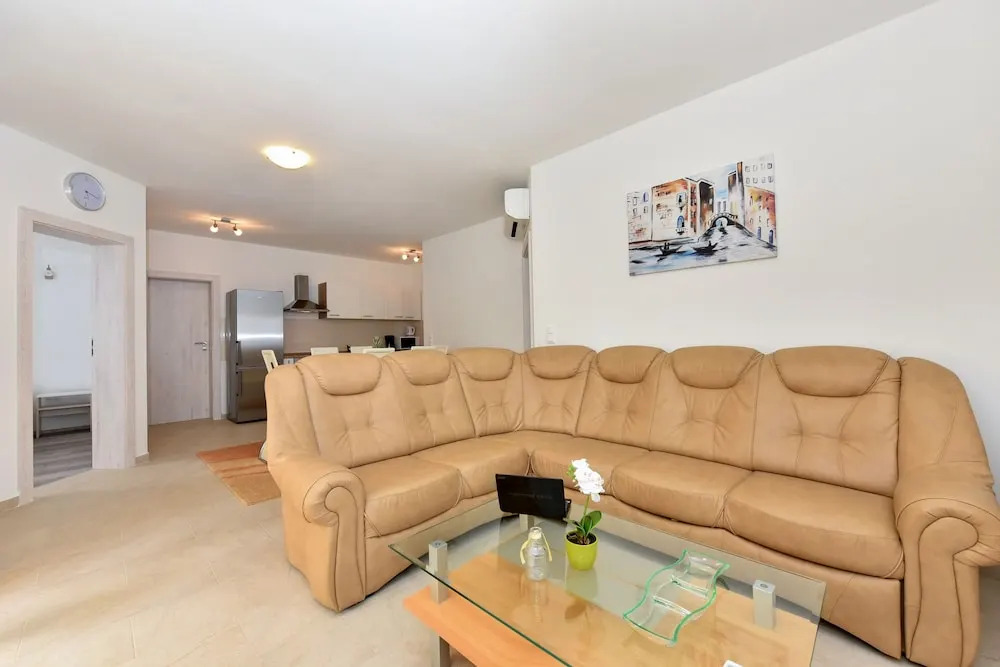 Apartments Ana Vrsi