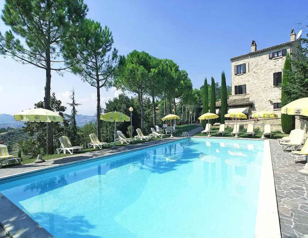 Apartment in Residence La Ginestra in Montelparo
