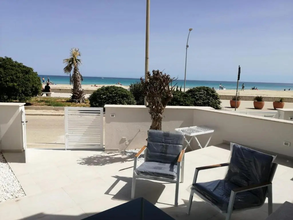 Casa Blu sul mare e centralissima