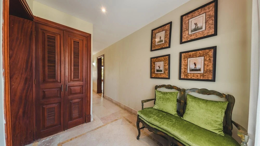 Lavish 2 BR apt at Golden Bear Lodge w Private Pool G111