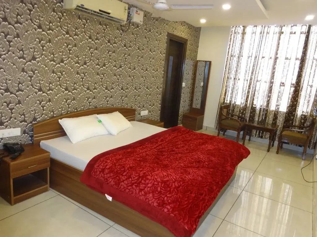 The Shradha Hotel