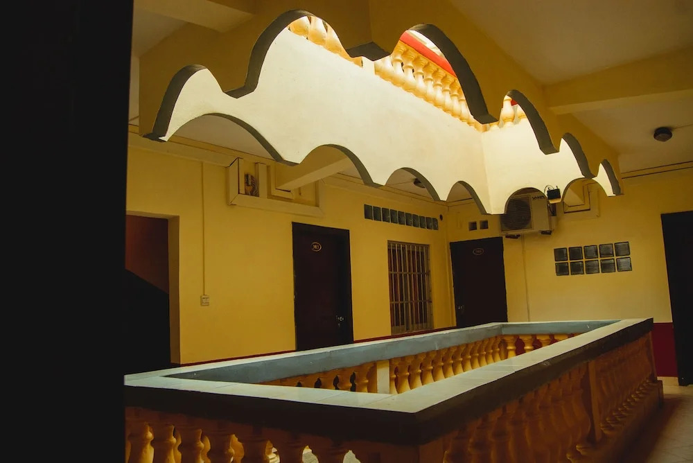 Salama Hotel