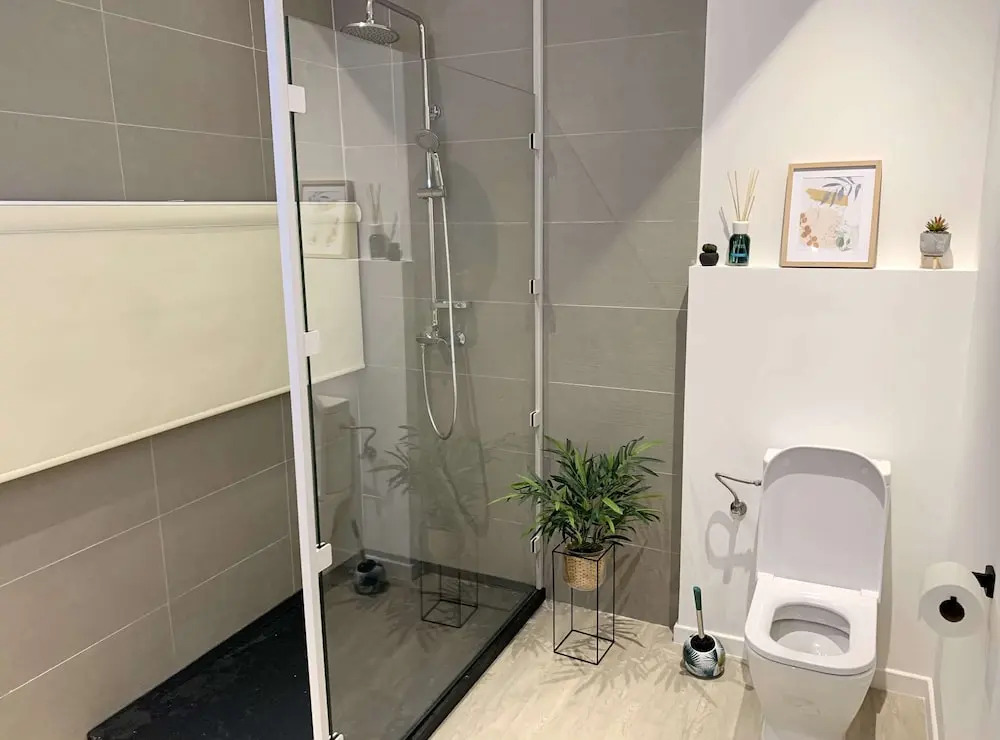 Modern 4 Bedr 2.5 Bathr House With Sea View