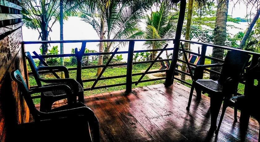 LakeSide Cabana Tissamaharama