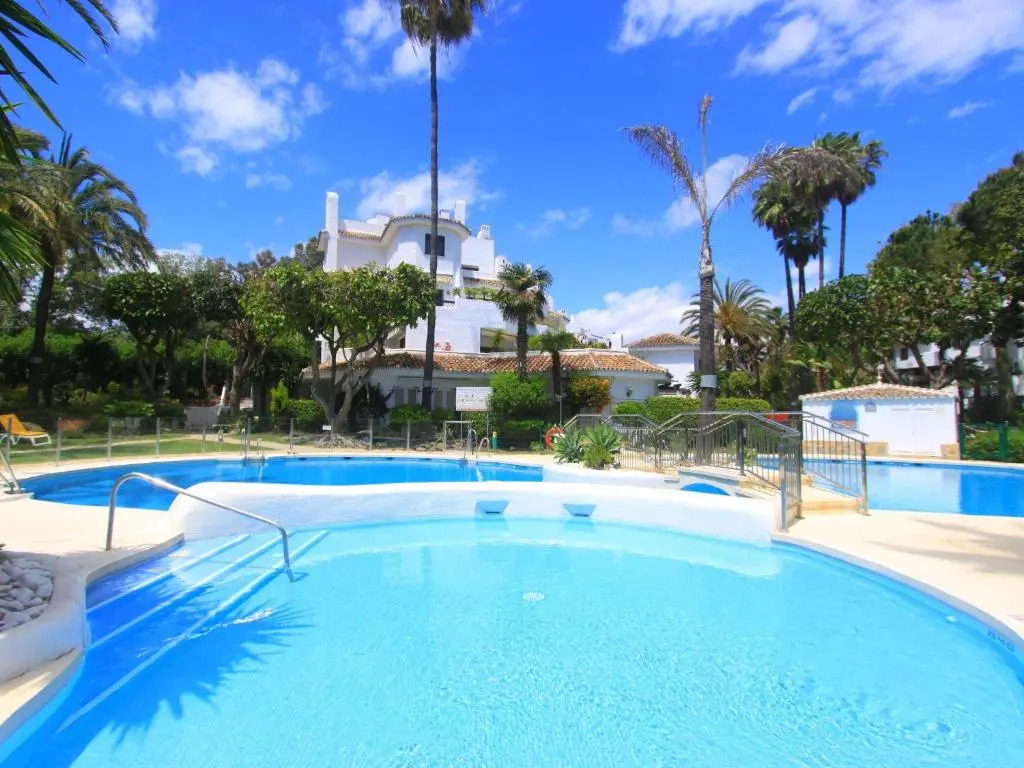1093 modern beach apartment , huge terrace , bbq