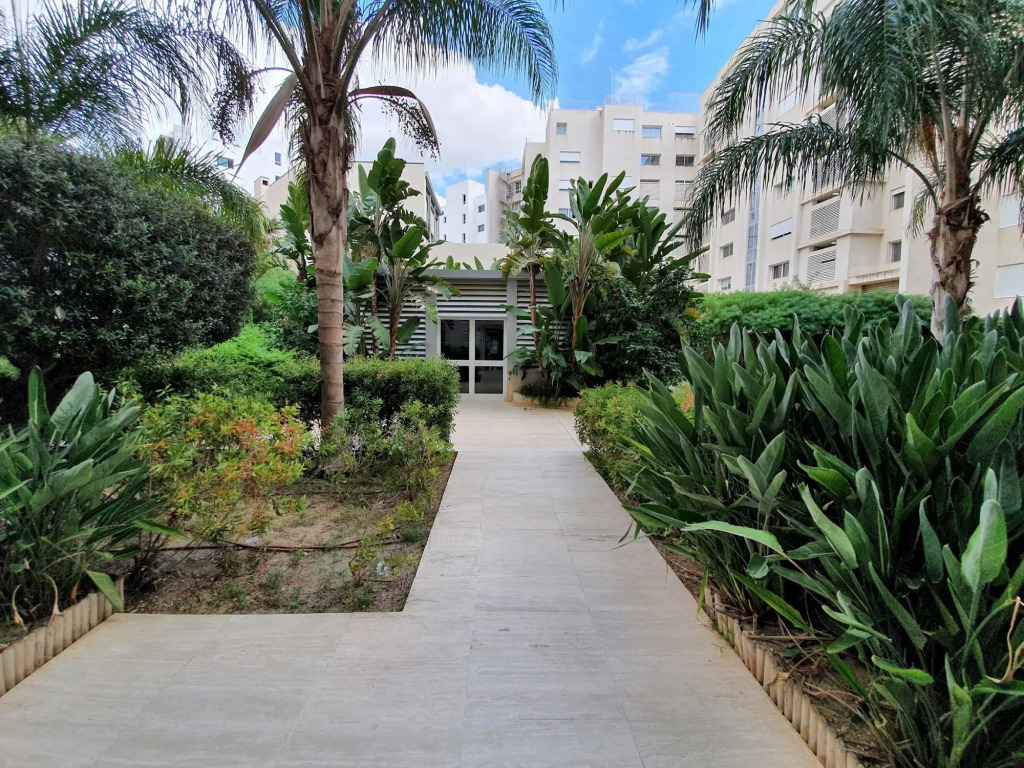 Prestige Luxurious 120m2 Next to UN Offices Lac2