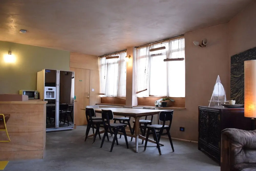 1 Bedroom Camberwell Apartment
