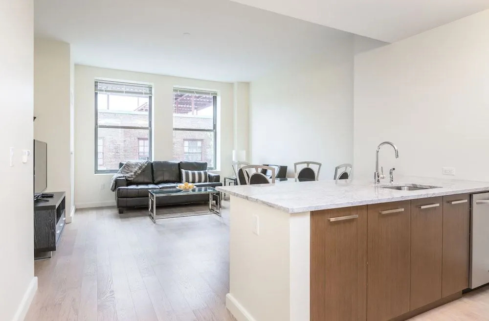 Pelicanstay in Central Square Cambridge