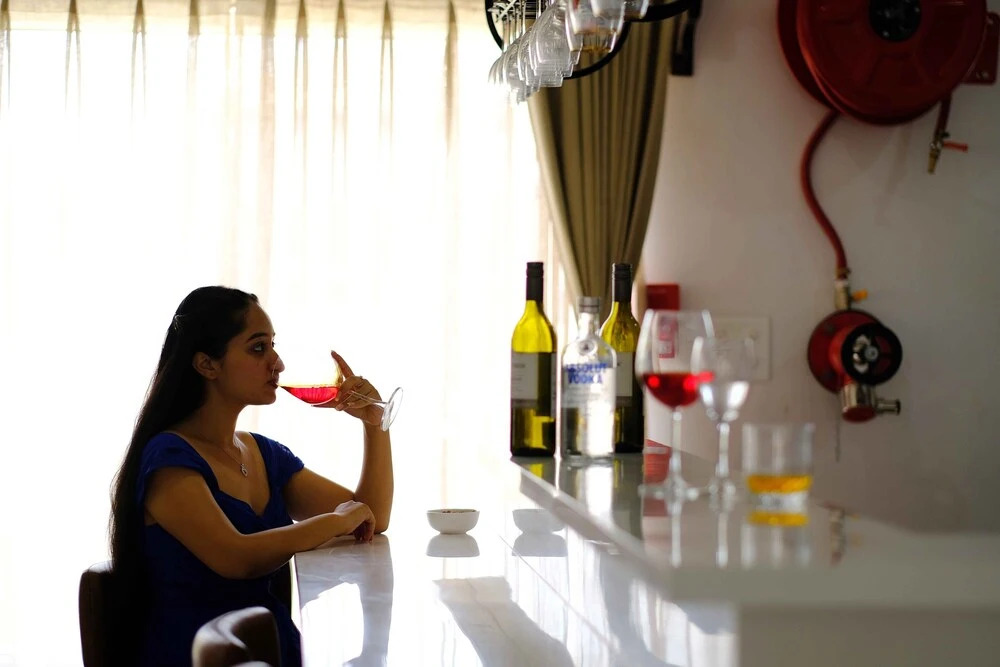 Revaas Hotel