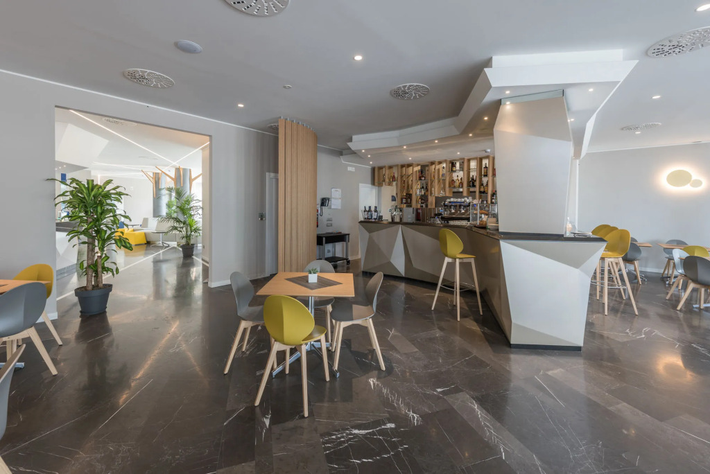 Hesperia Hotel & Residence