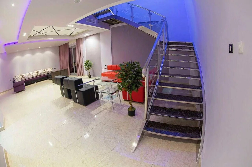 Royal Chalet