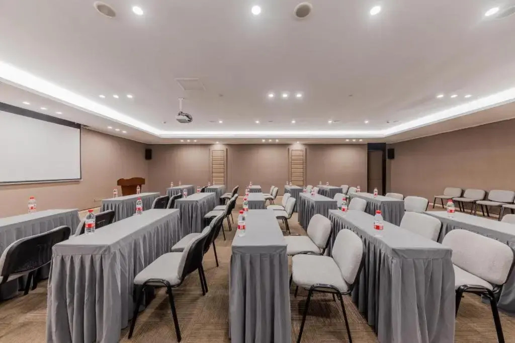 Motel 268 Yuanshen Sport Park Center Branch
