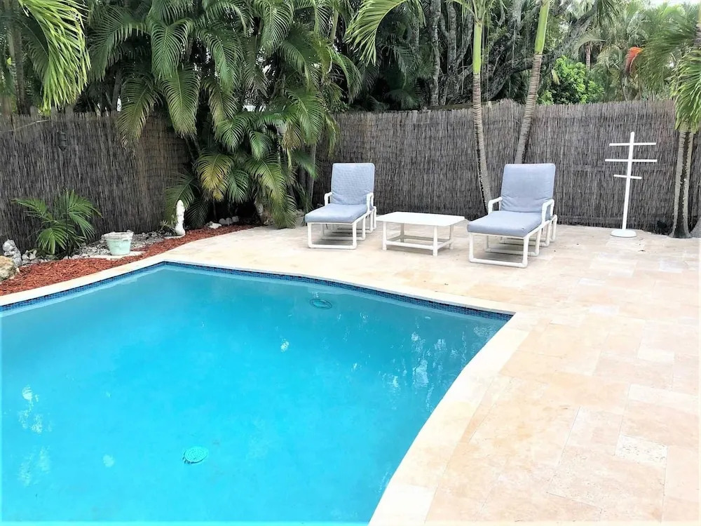Just Another Day In Paradise 2 Bedroom Home