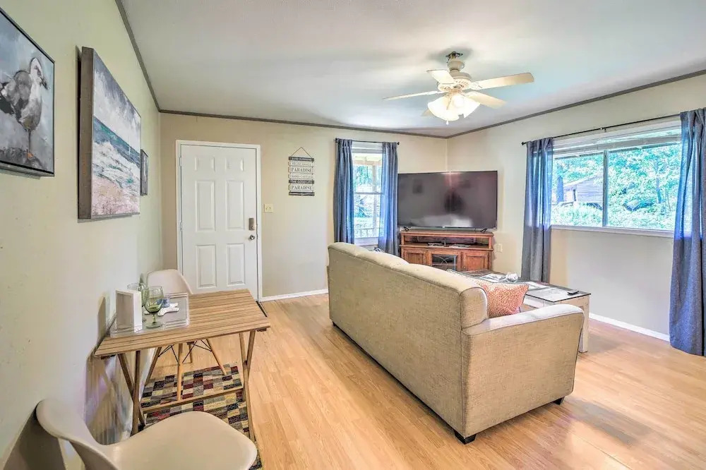 Mountainburg Apt < 5 Mi to Lake Fort Smith!