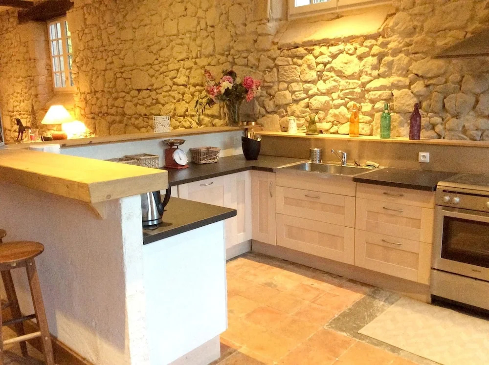 Mansion With 5 Bedrooms in Tombebœuf, With Enclosed Garden and Wifi
