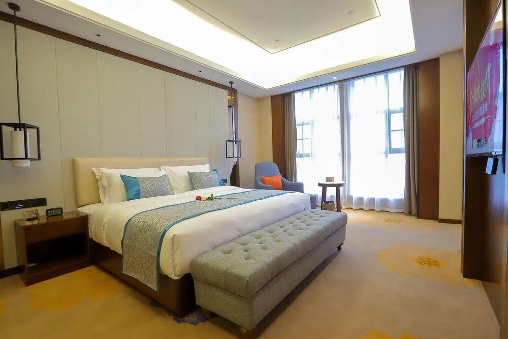 Hualiang Huatian Holiday Hotel