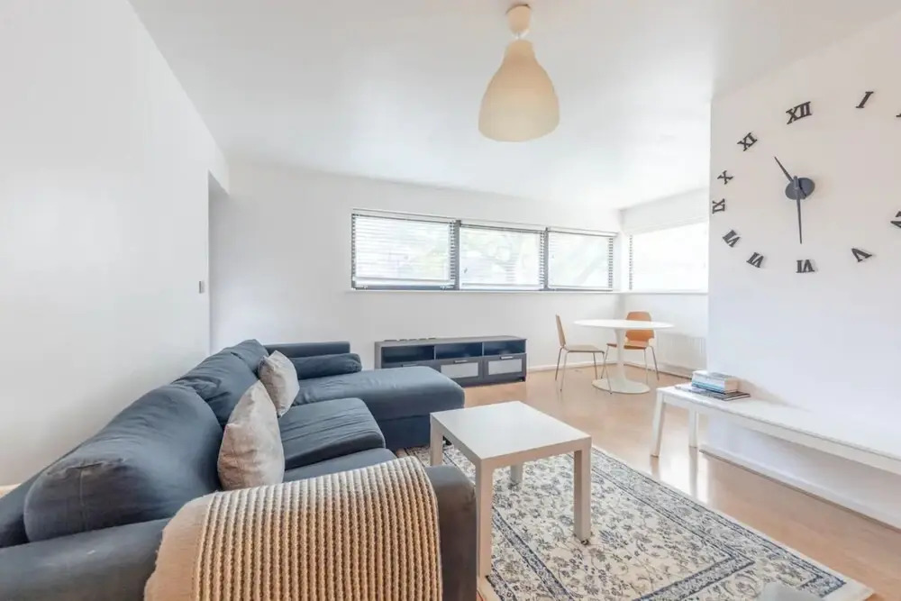 Radiant 2 Bedroom Apartment in East London