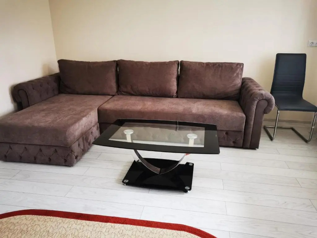 Cozy house with garden close to the city center and Airport Maximum four persons