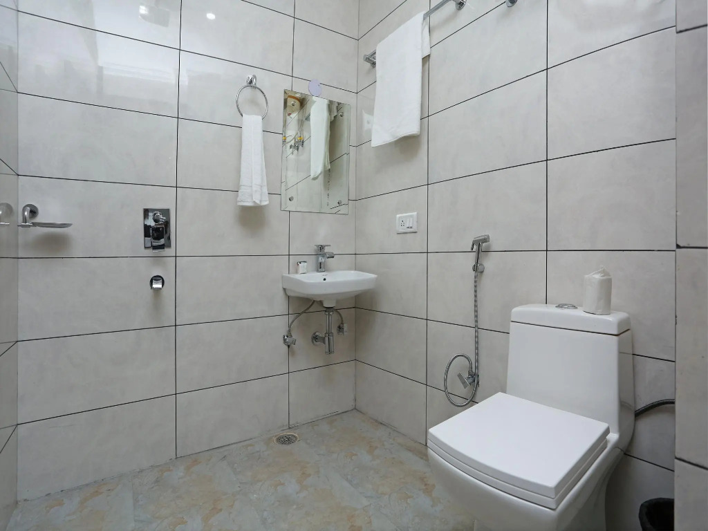 OYO 11505 The Villa Classic