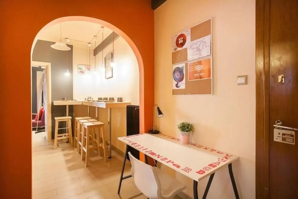 Lovely 4 Double Bed Flat
