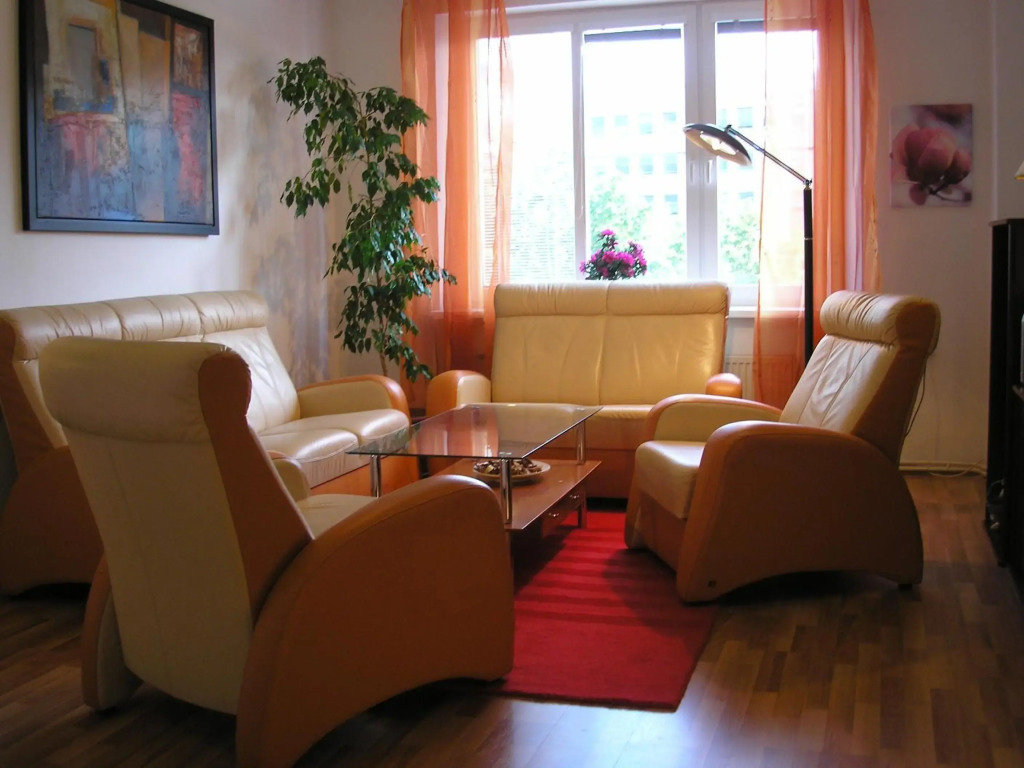 Grand 220m2 Old Town Apartment, 5BR,2BA,2WC, Sleeps 15