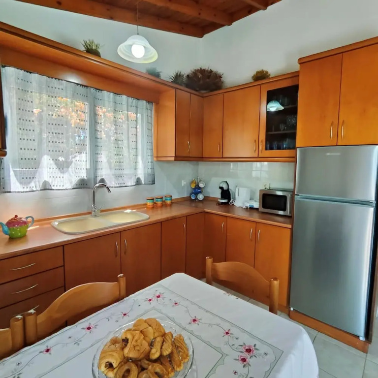 Ibiscus Cottage in Paradisi Near the Beach