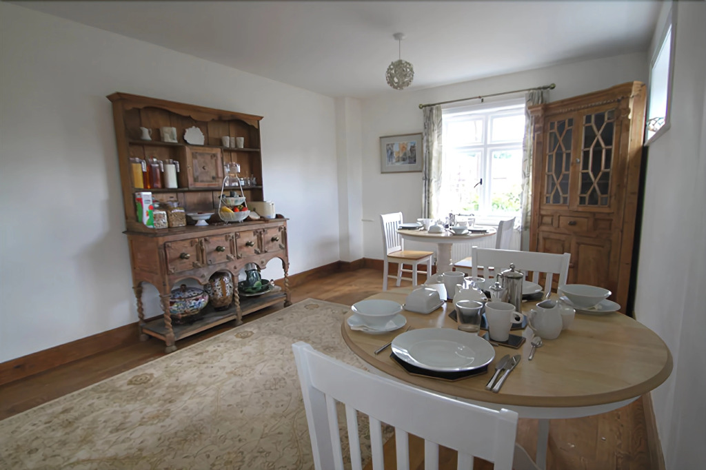 Avalon House B&B