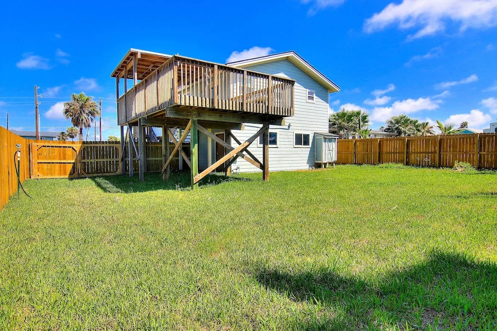 Salty Dawg Shores 2 Bedrooms 2 Bathrooms Home