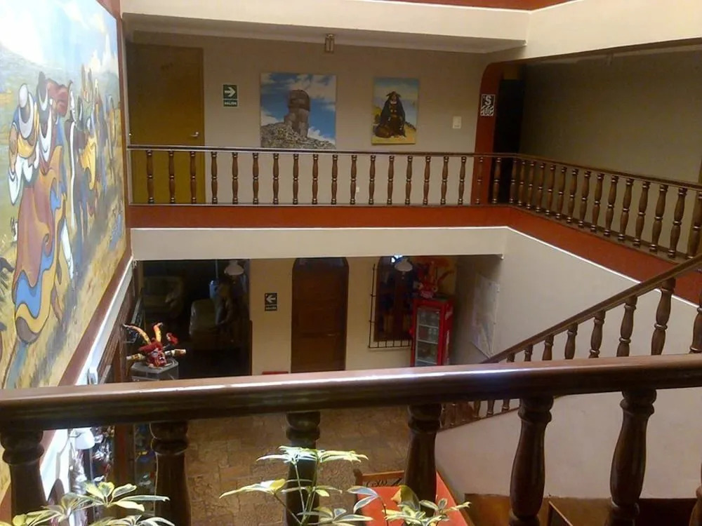 Hostel Sillustani Inn Puno