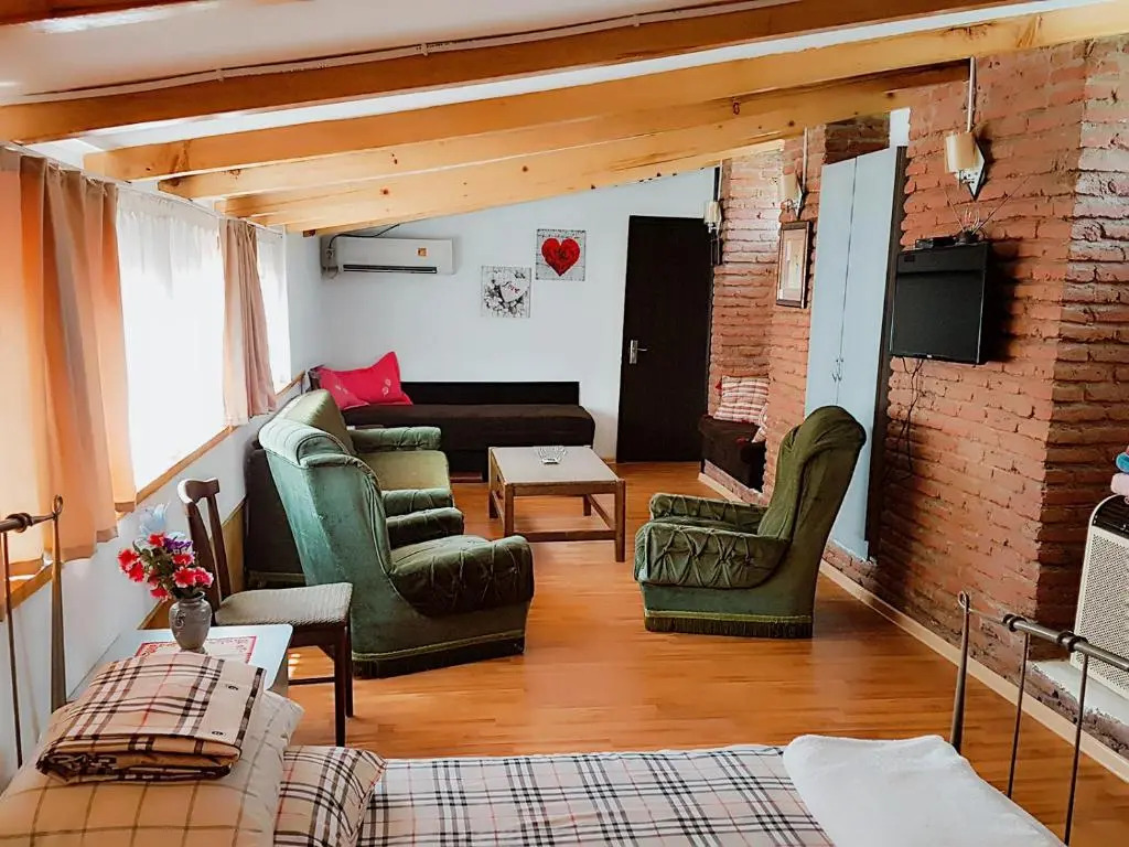 Bright Cozy Apartment in Tbilisi