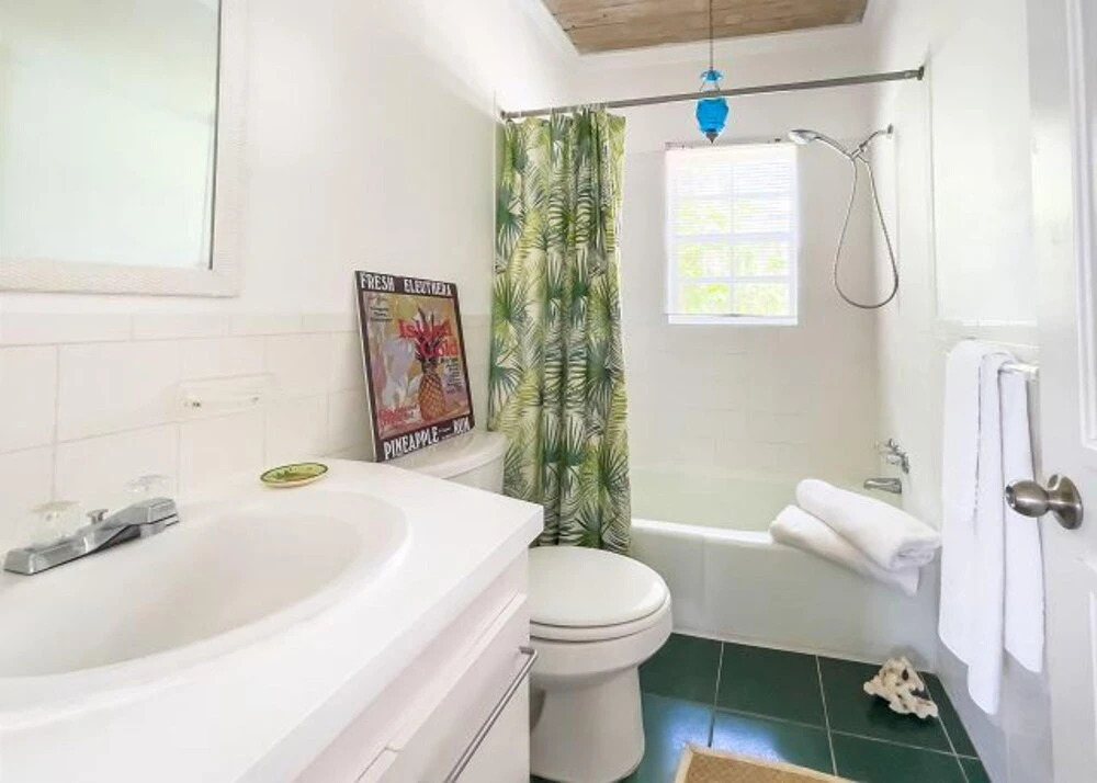 Folly & Guest House by Eleuthera Vacation Rentals