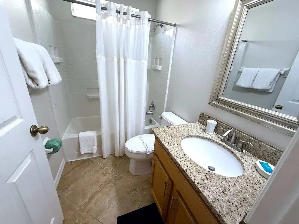 1116mcd Lake View in Southern Dunes - Free Pool Heat!!