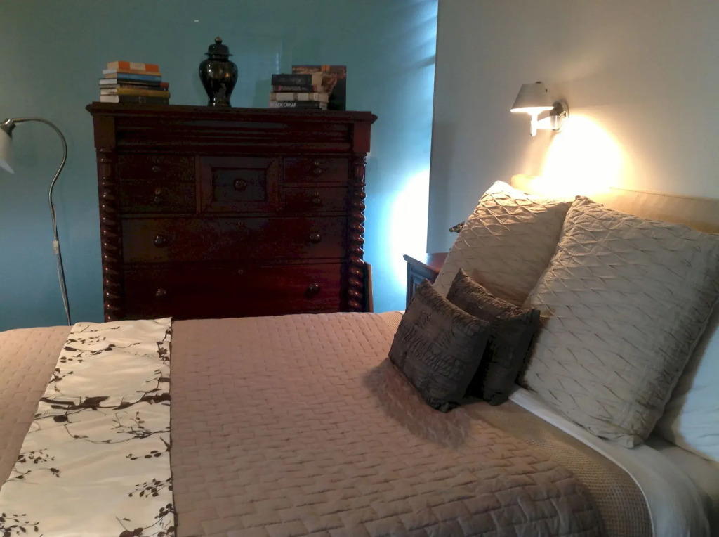 Captains Retreat Apartments and Cottages