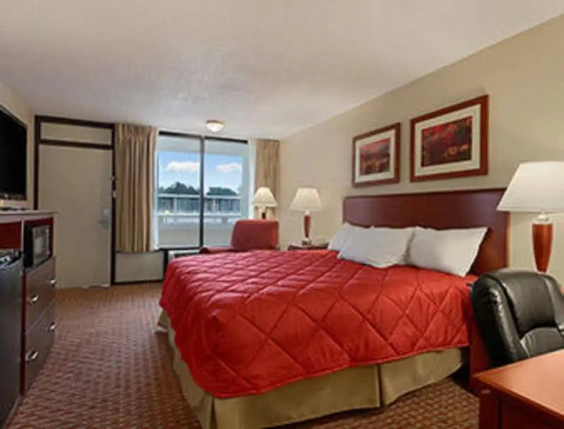 Ramada Burlington Hotel and Conference Center