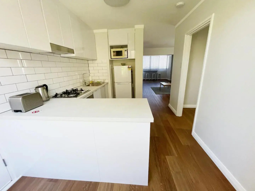 Studio 101 - First floor Fremantle studio apartment