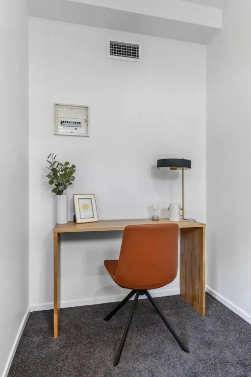 Gorgeous 3-bed in Melbournes East End