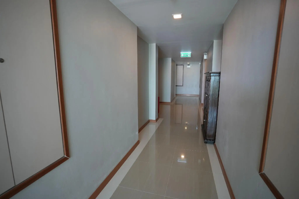 Baan Tanwa - MRT Ratchadapisek Exit 1 or 2
