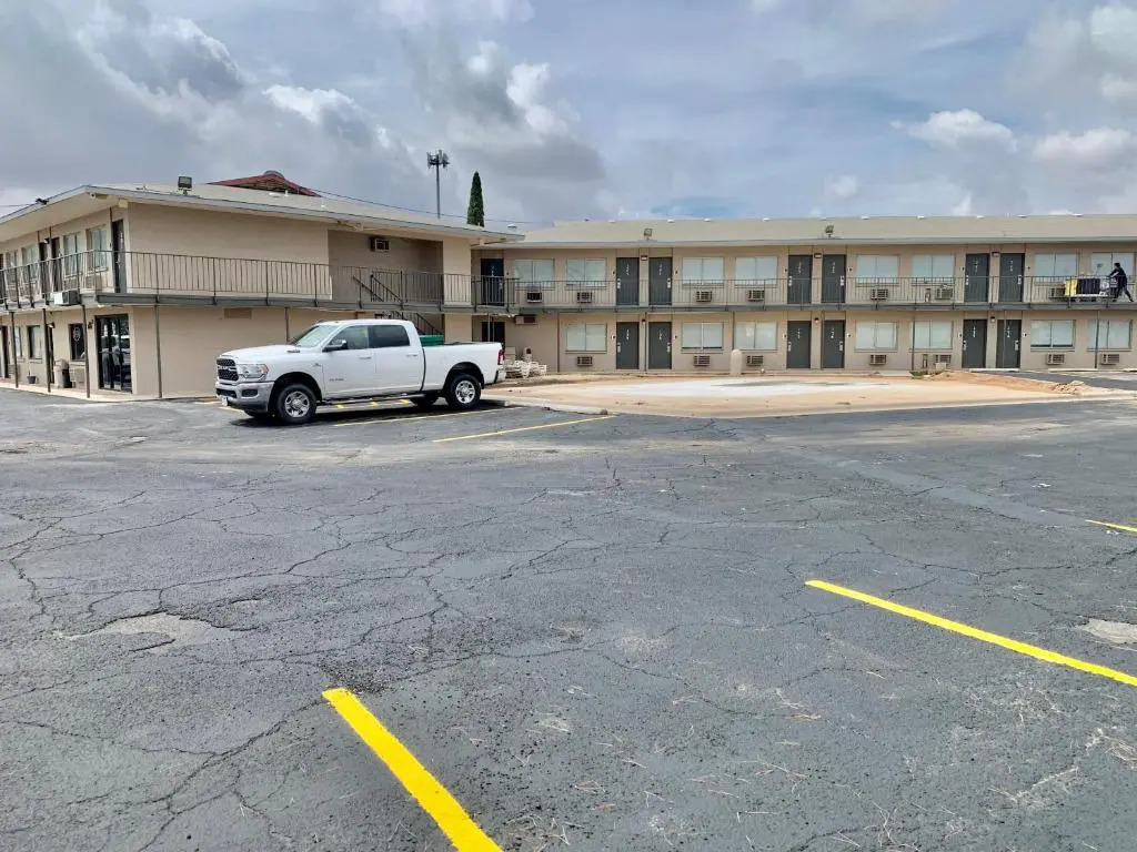 Rodeway Inn Midland South